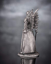 Load image into Gallery viewer, Ronin Miniatures - Queen of Crows - Tin Metal Collection Toy - Size 1/32 Scale - 54mm Action Figures - Home Collectible Figurines
